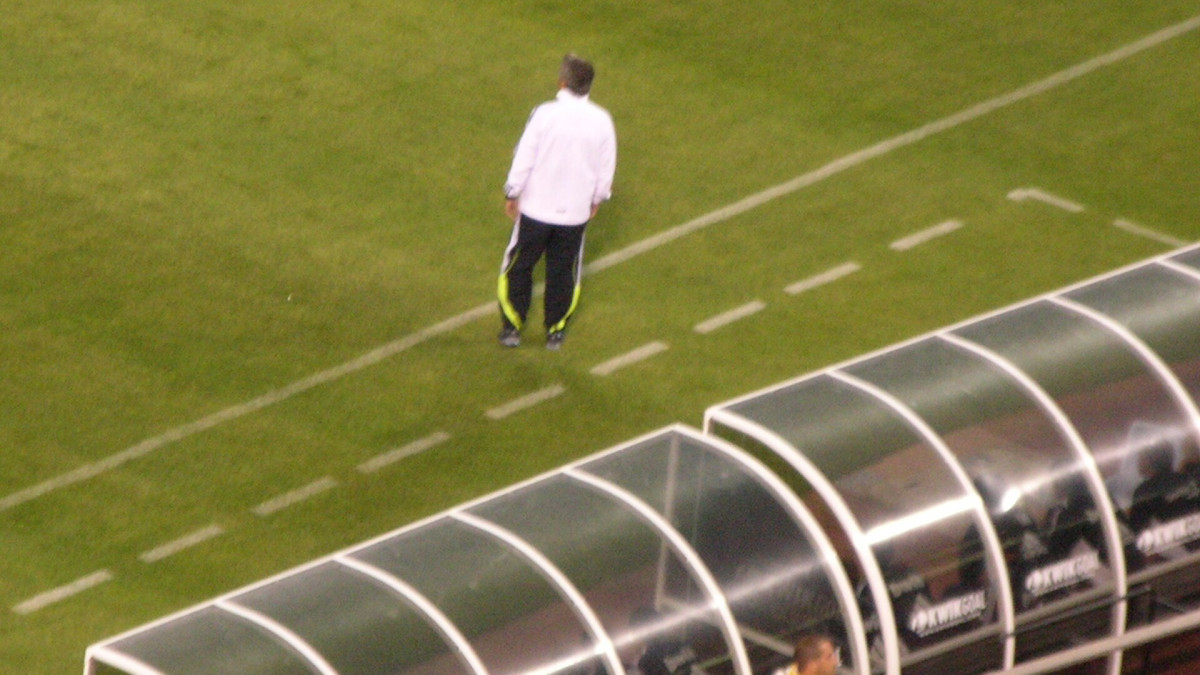Football photograph: José Mourinho at Club América & Real Madrid friendly match 2010-08-04.