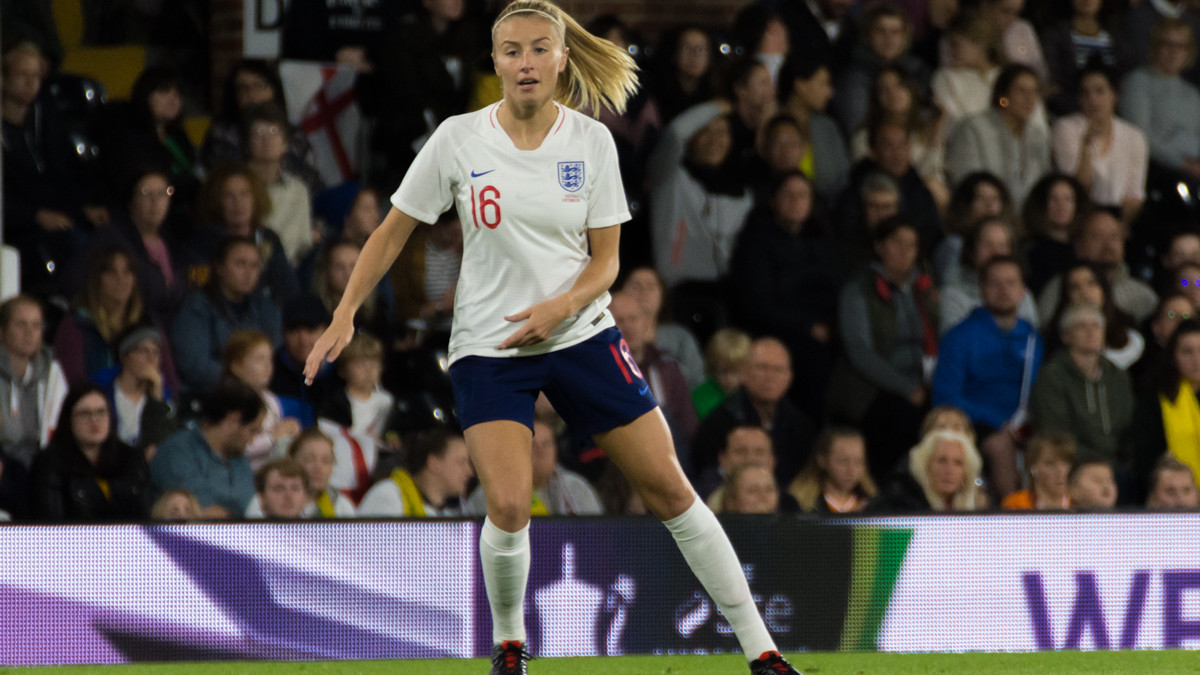 Football photograph: Leah Williamson 20181009.